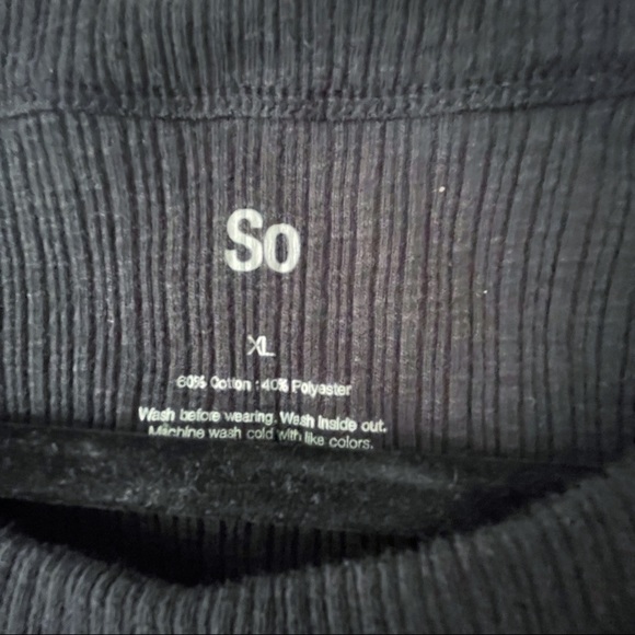 🪐SO Black Tank Top in xl🪐 - Picture 3 of 3